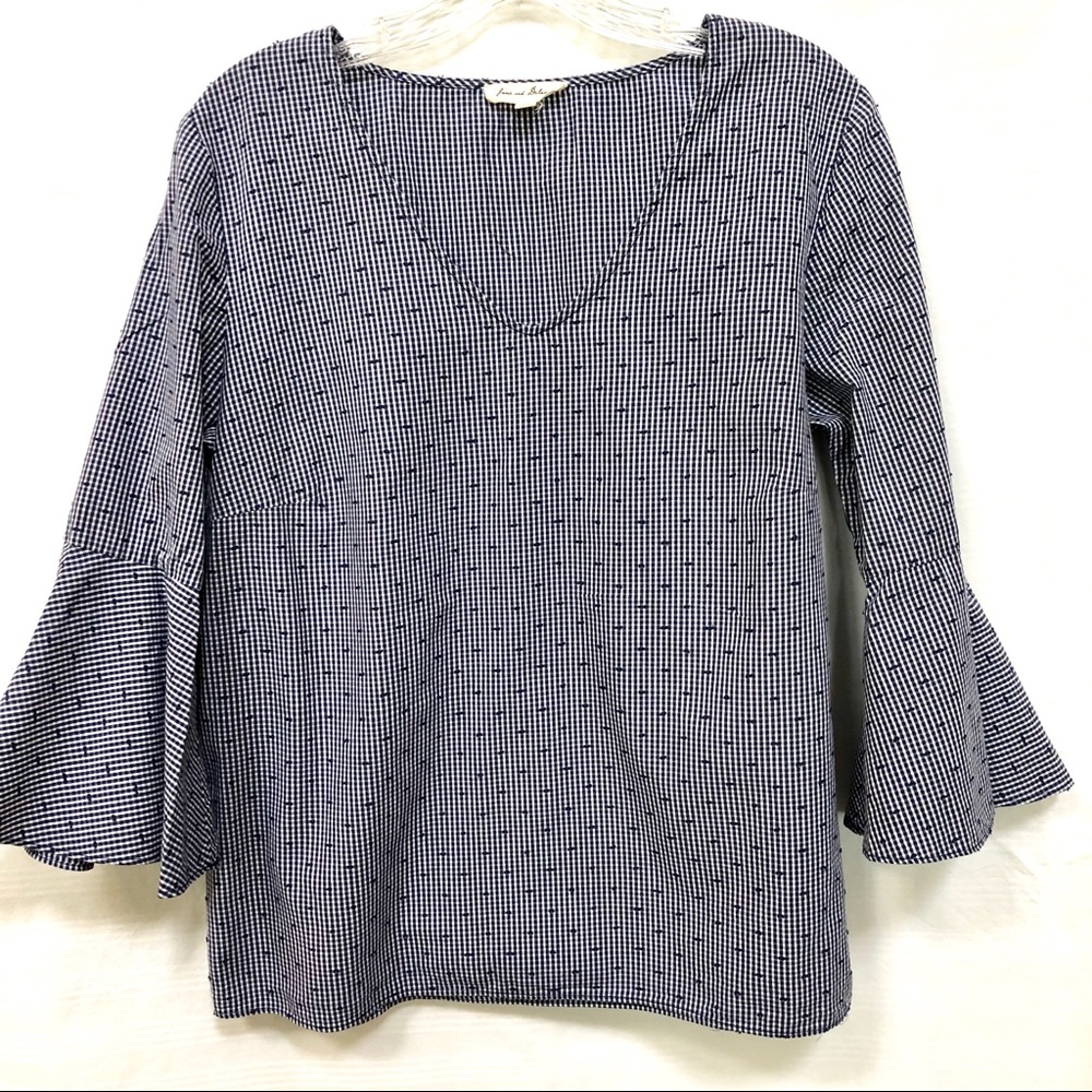 Jane and Delancey 3/4 bell sleeve shirt.